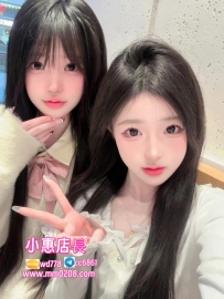 #台中雙飛學生組合（可單約）  左邊：櫻花  155-42-C-21歲  右邊：澤澤  160-43-D-19