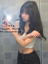 乃心  155-43-小C 18歲價位：6000蘿莉可愛臉蛋 身材很嫩的哦 愛愛的經驗特別少 客評做