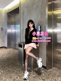 果果 155-42-C-19歲特價：7000 童顏＋超級小隻馬，身體一抱就能整個壓住 奶軟彈力足，