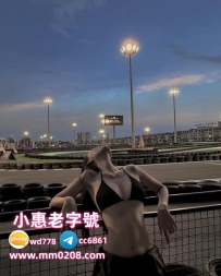 萱萱  168-45-D-24歲 #南部美腿模特 老闆有什麼怪癖?就讓她來滿足吧~ 職業模特 擅長各