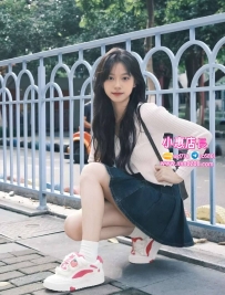 可柔  160-43-D- 20歲實際床上是很期待被榨乾 喜歡玩上搖的一位學生 體力很好 想被她