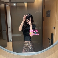 陳小菲  168-48-E-24歲 優惠價位：30000 臉蛋超正 身體零加工 身材曲線很性感 適合人