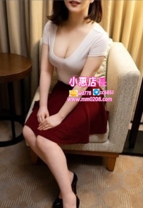 花花 157-48-E-30歲特價：3500 臉蛋氣質 無套口爆＋奶泡＋絲襪撕破＋老漢推車＋吞精＋