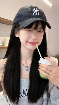 林久久 162-45-C-19歲長髮飄飄背殺款!! 回頭率100%的氣質美人兒~ 臉蛋搶眼喜歡打炮