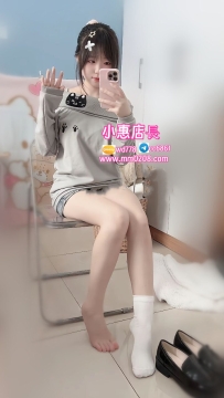 米菲 155-44-C-18歲 不抽煙 無刺青 三點粉 長髮 嫩白皮膚 洗澡 愛愛  69 LG  冰火上搖