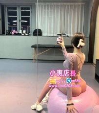 茹芊 164-50-D-25歲 模特 特價12000服務大膽 敢玩  69 親親進門就會抱著舌吻10分鐘超