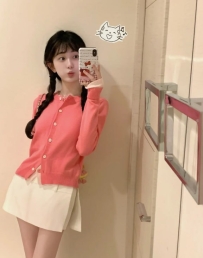 花花 158-44-C-20歲外表清純內心淫蕩，床上是一個性感的小騷包，可舌吻可69可舔鮑