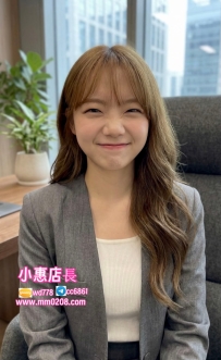 林潔 165-45-C-19歲只要輕輕碰陰蒂附近就會全身發抖、很容易噴 ，喜歡舌吻