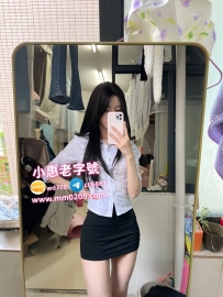 珊珊 155cm-42kg-C-19歲 #南部特價：6000 嬌小可愛清秀學生妹妹 皮膚水嫩白皙有彈性