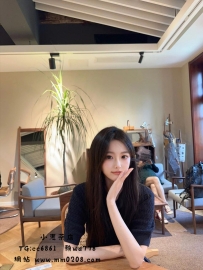 朵朵 162-45-C-19歲穴淺易出水 抓住小可愛 用力撞擊~ 她就能夠興奮流水 .傳教士體位
