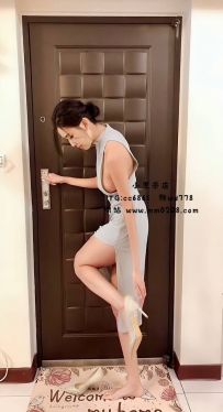 敏敏 163-46-E-25歲特價：4000 單身的姐姐 性纖細的美腿 穿著開叉的裙子 會想要去探索