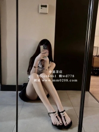 妃子  166-47-C-22歲 皮膚細嫩 光滑  粉嫩 胸部飽滿 彈性十足 私下愛穿丁字褲  活著不