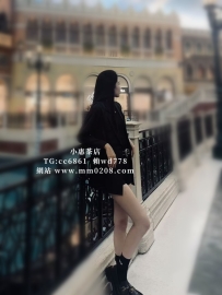 皮皮  167-45-C+22歲搭配黑絲做愛 更有情調   柔軟的身體 上搖體力持久   雙腿喜歡勾
