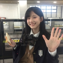 九溪 152-40-B-18歲長髮清純鄰家女孩  笑起來甜甜的 皮膚水嫩  身體小小隻 做愛很好控